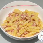 Pasta con salsiccia e crema di scamorza